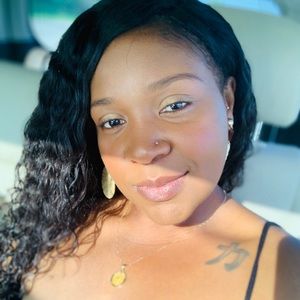 Meet your Posher, Sophia